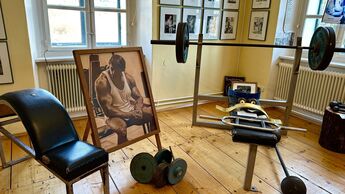 Arnold Schwarzeneggers Fitnessstudio, in seinem Museum in Thal, Graz.