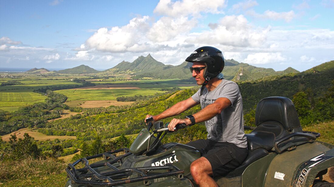 Auf Quads durch die Hügel von Mauritius