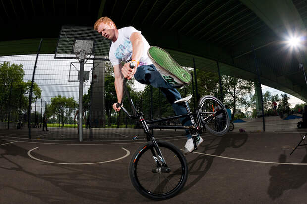 BMX Flatland: Die besten Tipps & Tricks von Profifahrer Rayk Hahne
