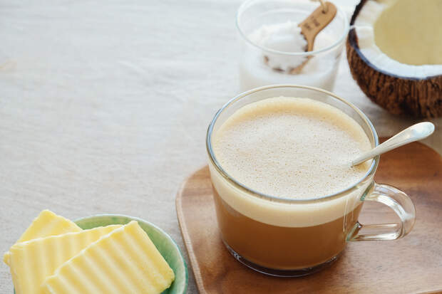 Biohacker-Kaffee enthält versorgt den Körper mit wichtigen Fetten.