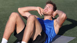 Crunches: die beste Bauchmuskelübung fürs Sixpack