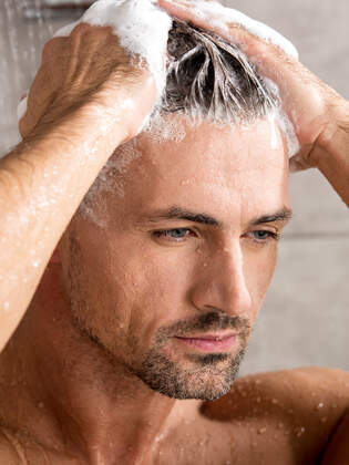 Die Richtige Haarpflege Fur Manner Men S Health