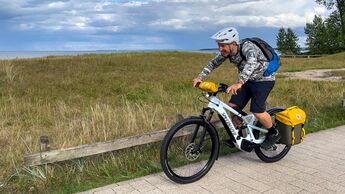 Der Wochenend-Ausflug ans Meer funktioniert auch nachhaltig – mit dem E-Bike