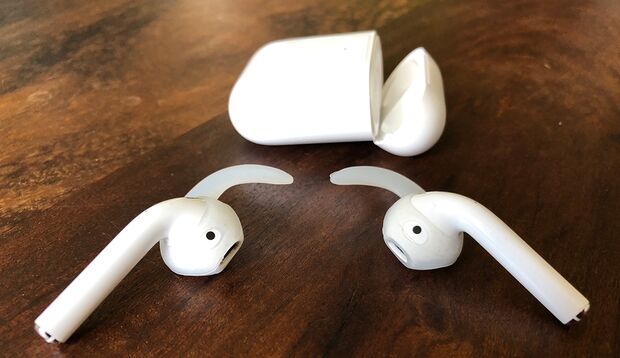 Die Airpods sitzen nicht in jedem Ohr perfekt. Silikonaufsätze helfen