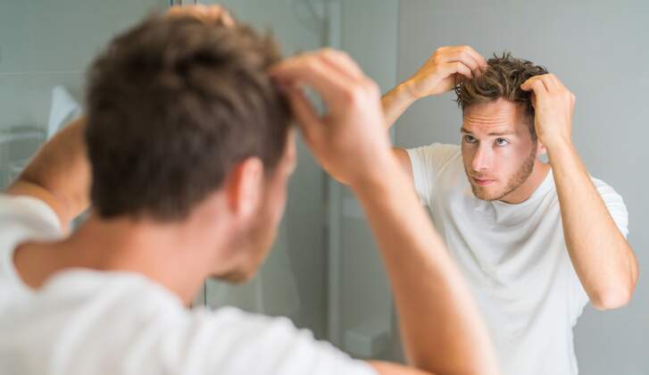 Die 6 Besten Produkte Gegen Haarausfall Men S Health