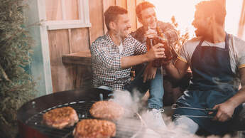 Diese Fehler begehst du beim Grillen nicht (mehr)