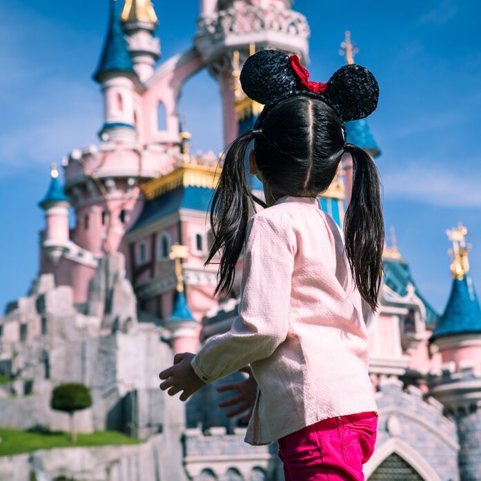 Disneyland Paris: Urlaub inmitten von Prinzessinnen, Traumschlössern und lebendig gewordenen Zeichentrickfiguren