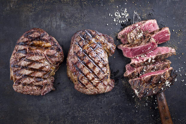 Ein gutes Steak gehört auf jeden Grill