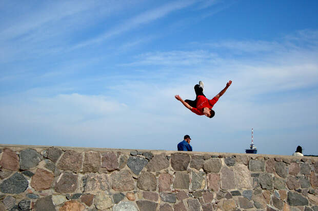 Freerunning verbindet Akrobatik mit Krafttraining
