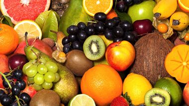 Frisches Obst bietet eine vielzahl an Vitaminen