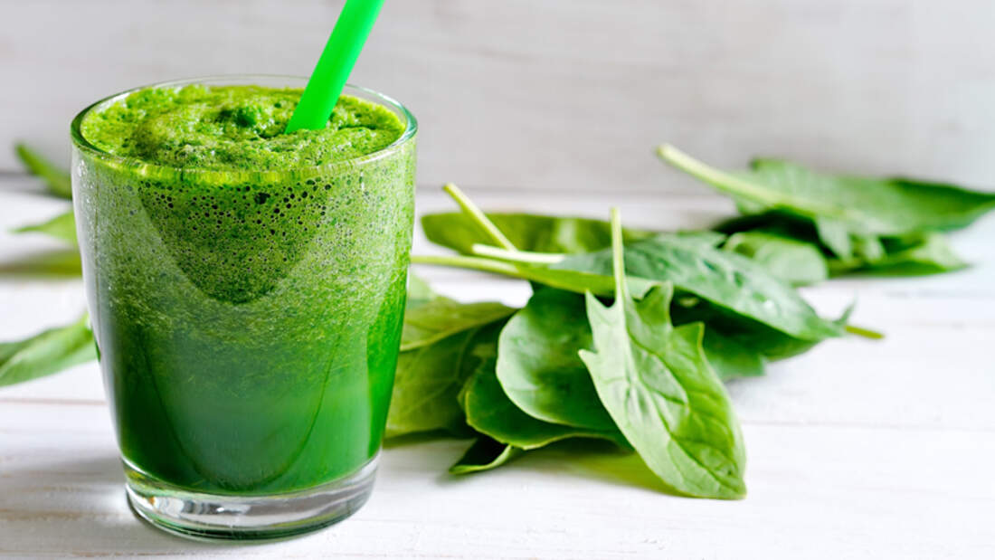 Zitronen-Petersilie-Smoothie zur Gewichtsreduktion