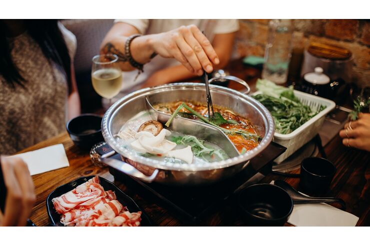 Hot Pot, Feuertopf, chinesisches Fondue: So geht's | MEN'S HEALTH
