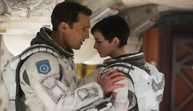 In „Interstellar“ sucht die Menschheit in den Weiten des Alls nach einem neuen Zuhause