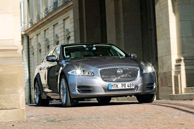 Jaguar XJ