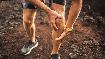 Läuferknie werden Knieschmerzen bei Läufern häufig genannt.