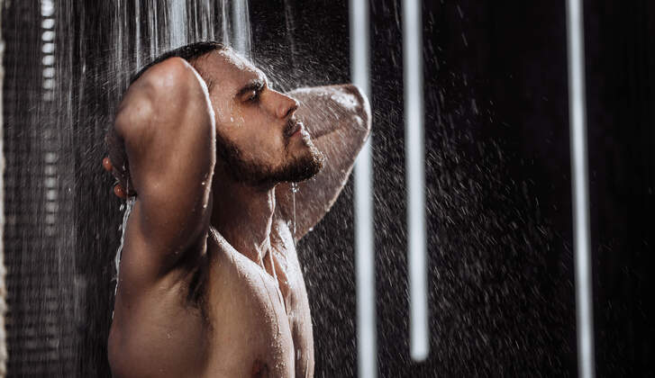 Wechselduschen So Kalt Oder Warm Darf Die Dusche Sein Men S Health