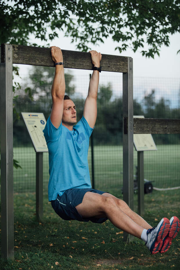 MensHealth_ASICS_Sportsfreunde_Stephan-Wieser_Bernhard_Bild01_1000x1500.jpg