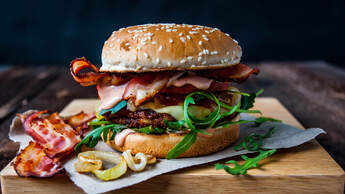 Mit diesen Burger-Rezepten gelingt selbst Kochmuffeln der perfekte Burger