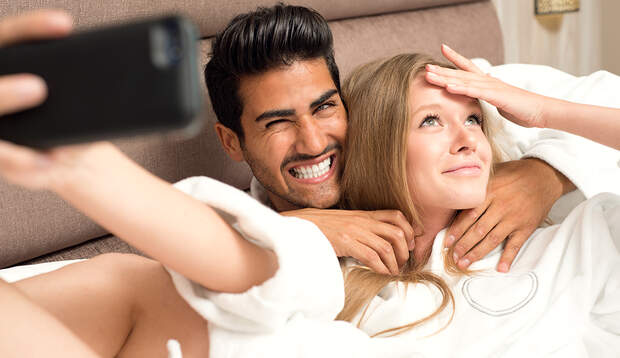 Posten Sie nicht ungefragt Bilder von ihrer Partnerin