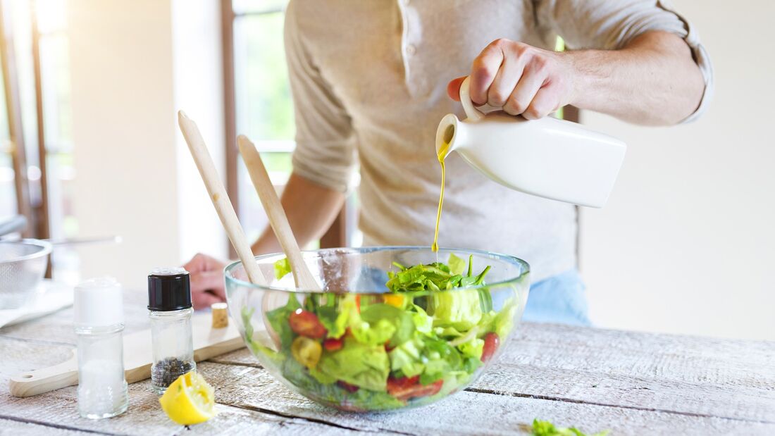 Gesundes-Salatdressing-Die-besten-schnell-selbst-gemachten-Dressings-f-r-deinen-Salat