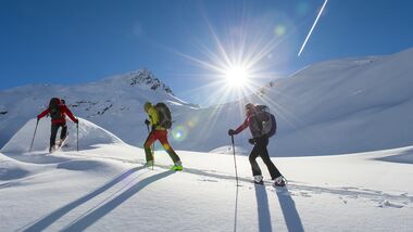 Skitourengehen: Der ehemalige Nischensport ist inzwischen Trend- und Massensport 