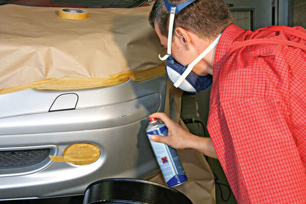 Smart-Repair-Verfahren am Auto