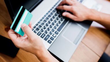 Vorsicht im Umgang mit Kreditkarten- und Kontodaten