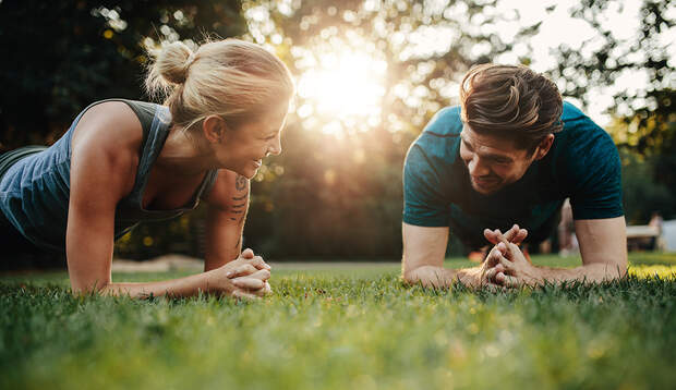 Werden Sie gemeinsam im Outdoor-Gym fit