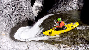 Wildwasser-Kajak fahren: Auf der Suche nach dem Kick im Wildwasser