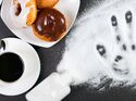 Zucker steckt in vielen Lebensmitteln und lauert uns auf