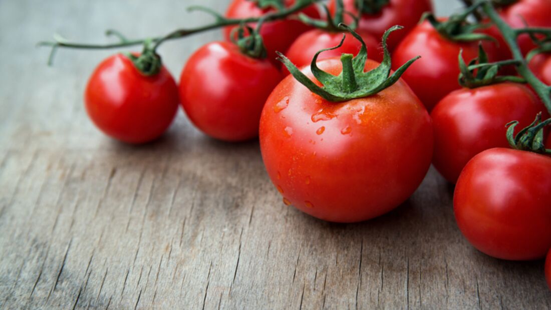 100 грамм помидора. Tomato treated with the Ram.